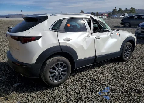 2022 Mazda Cx-30 z USA, uszkodzony, nr VIN 3MVDMBAL5NM402772